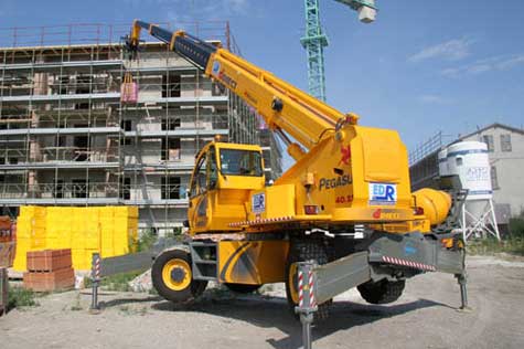 Telehandler in Hi-Reach fleet